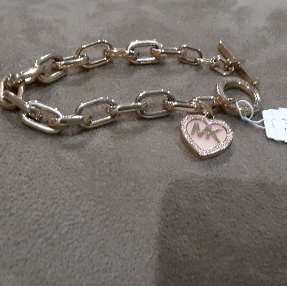 Michael Kors Logo Heart Charm Bracelet Heavy Chainlink Toggle Rose Gold NWT - Picture 7 of 8